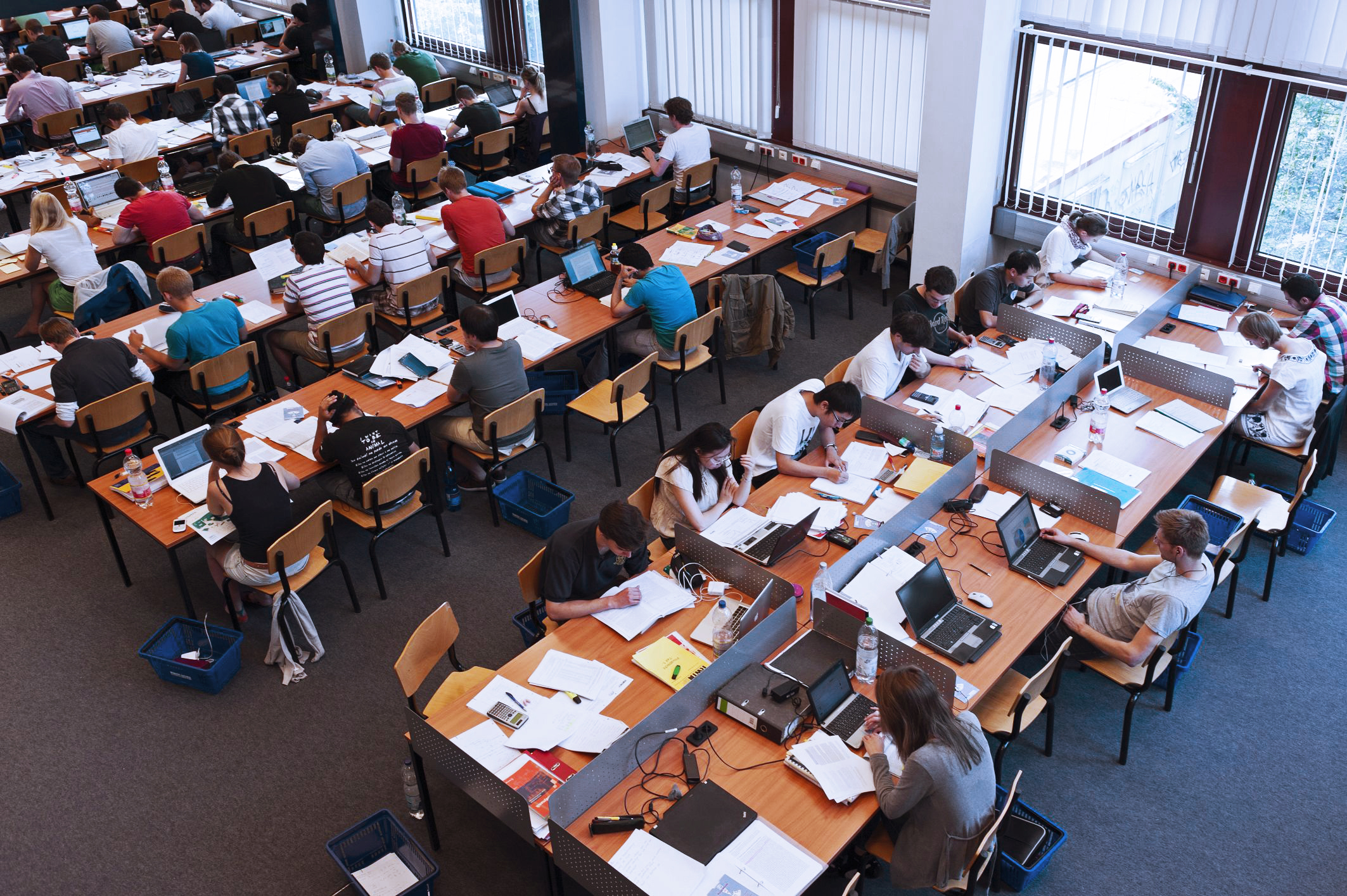 Around 4,900 different study programs